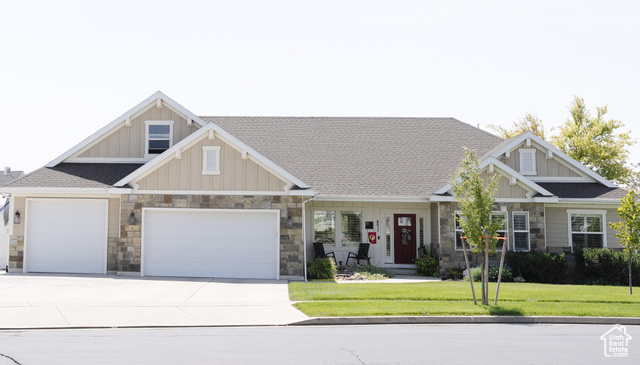 MLS #2103229 - 841 Country Cir