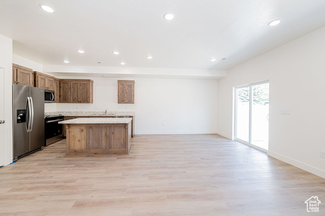Photo 5 for MLS #2103230 at 811 E Highland Way
