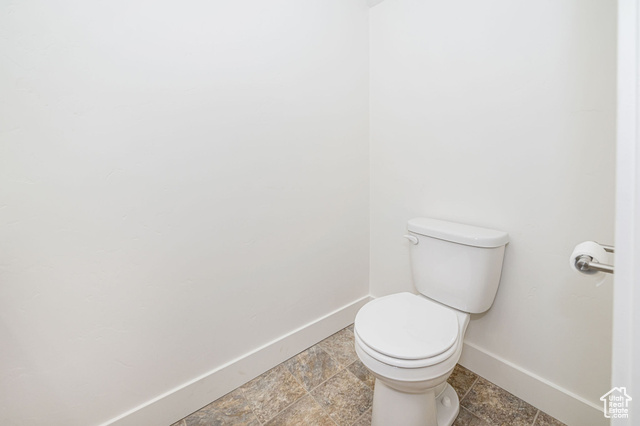 Photo 4 for MLS #2103230 at 811 E Highland Way