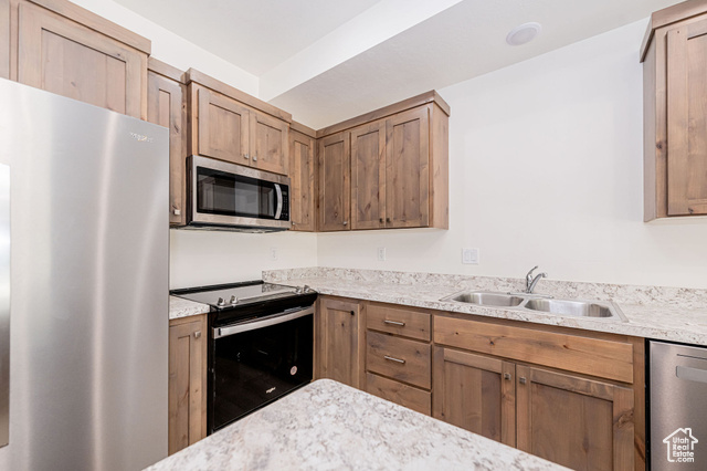 Photo 7 for MLS #2103230 at 811 E Highland Way