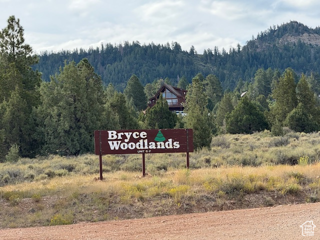 CREST CT, Alton UT 84710