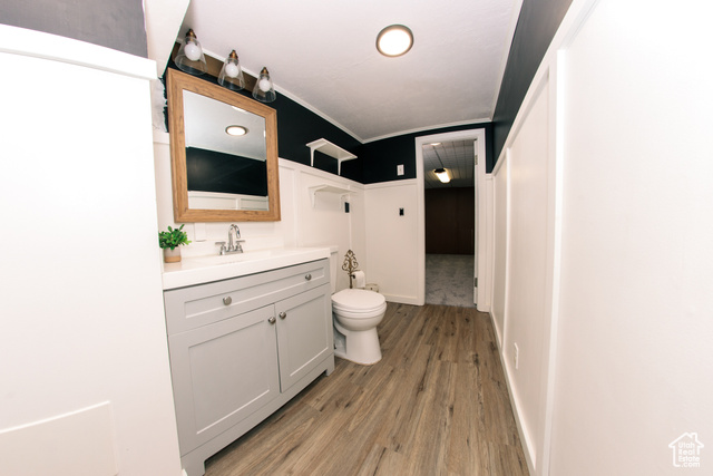 Photo 41 for MLS #2103277 at 1171 W Gordon Ave