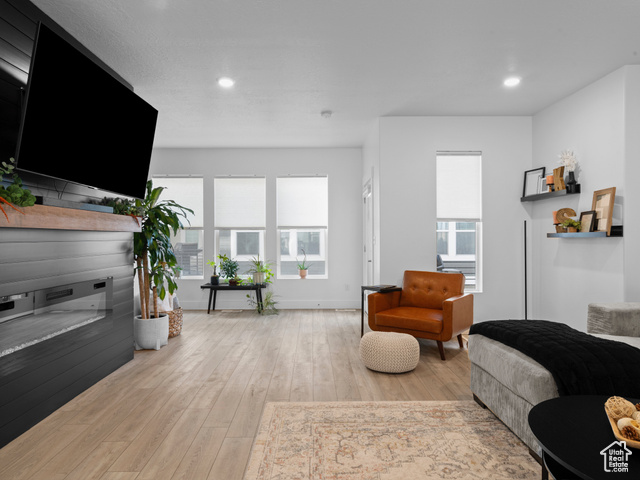 Photo 8 for MLS #2103304 at 4726 S Hillhouse Cv #104