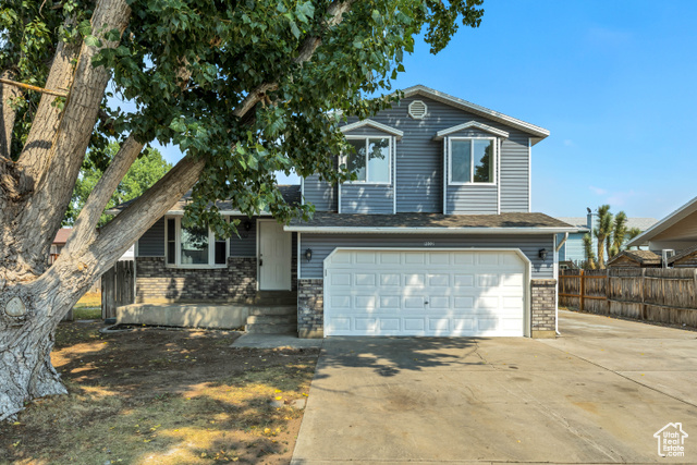 1032 N 750 W, Clinton UT 84015