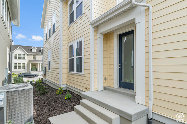 Photo 4 for MLS #2103321 at 11178 S Fordman Way