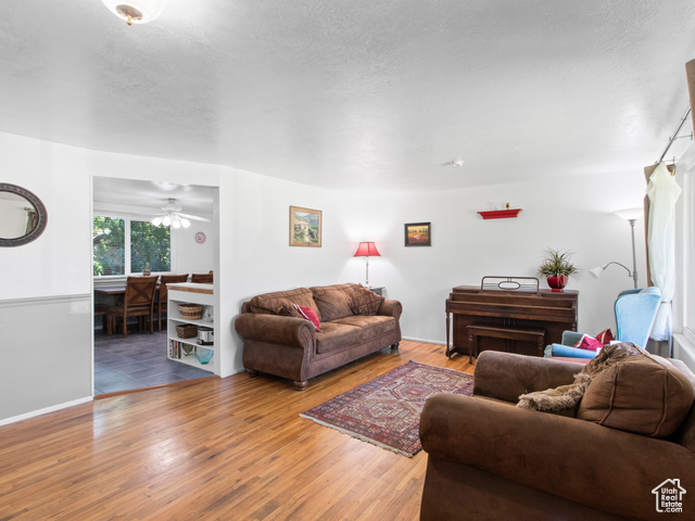 Photo 2 for MLS #2103323 at 4545 S Thornwood Ave