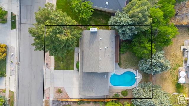 Photo 29 for MLS #2103327 at 2103 E Kramer Dr