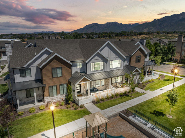 1417 E RUSTIC WOOD CT #31 DR, Sandy UT 84092