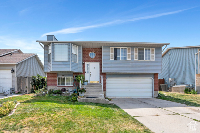 6796 S CYCLAMEN DR, West Jordan UT 84081