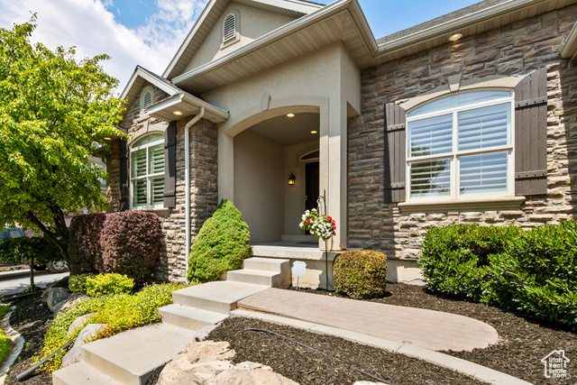 Photo 3 for MLS #2103405 at 4665 N Stonehaven Loop