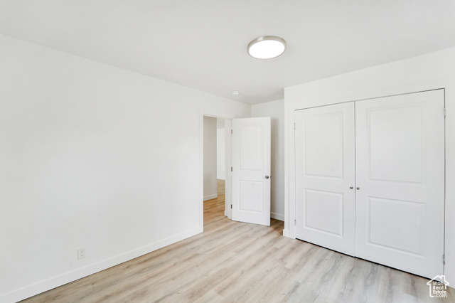 Photo 12 for MLS #2103440 at 878 E Elgin Ave