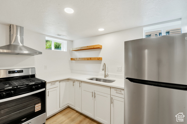 Photo 24 for MLS #2103440 at 878 E Elgin Ave