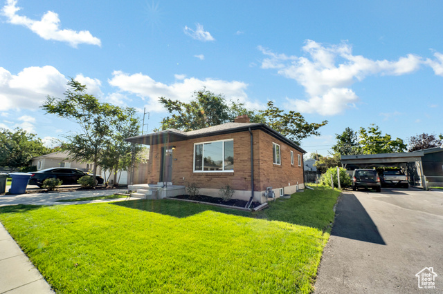 Photo 2 for MLS #2103440 at 878 E Elgin Ave