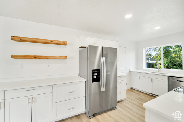 Photo 5 for MLS #2103440 at 878 E Elgin Ave