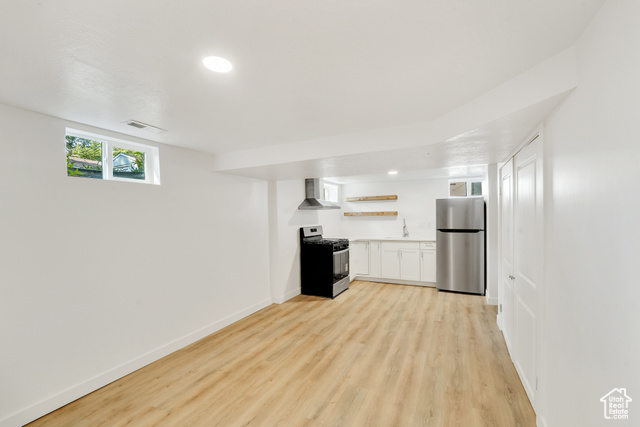 Photo 25 for MLS #2103440 at 878 E Elgin Ave