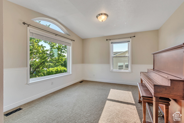 Photo 5 for MLS #2103447 at 927 E 70 South