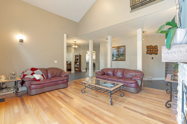 Photo 14 for MLS #2103448 at 3975 S Monarch Dr