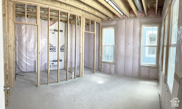 Photo 6 for MLS #2103451 at 6923 W South Jordan Pkwy