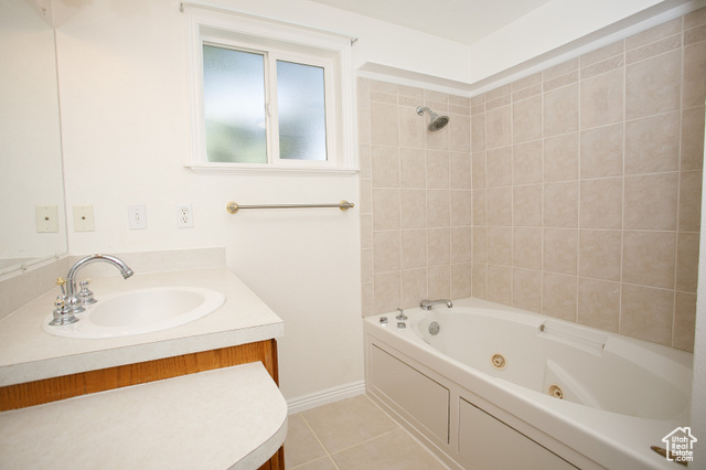 Photo 23 for MLS #2103454 at 744 Van Dyke Way