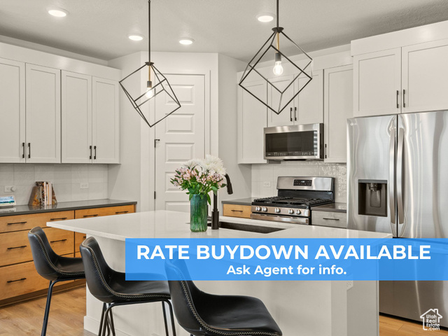 11623 S SILVER POND DR, South Jordan UT 84009