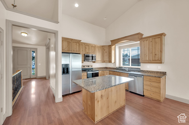 Photo 7 for MLS #2103490 at 687 E 1600 South