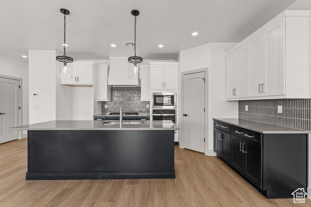 Photo 7 for MLS #2103497 at 1033 E Coyote Crest Dr