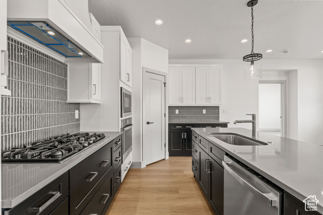 Photo 8 for MLS #2103497 at 1033 E Coyote Crest Dr