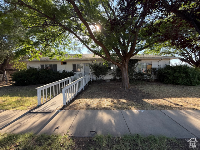 671 W 1800 N, Clinton UT 84015