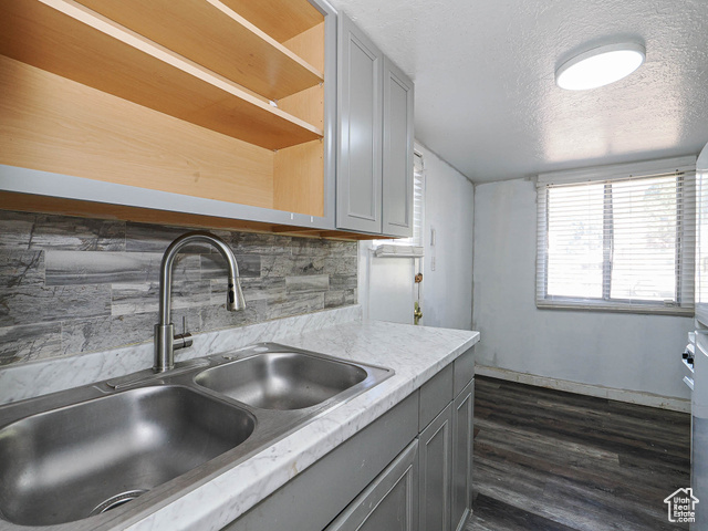 Photo 13 for MLS #2103515 at 3564 S Jefferson Ave