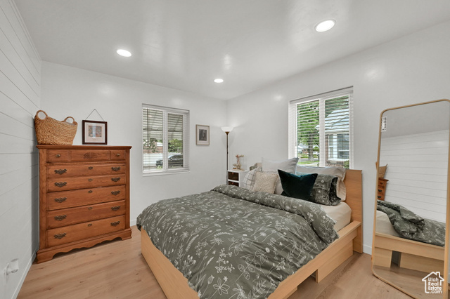 Photo 9 for MLS #2103523 at 848 N Poinsettia Dr