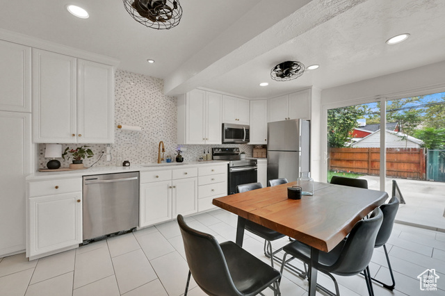 Photo 13 for MLS #2103523 at 848 N Poinsettia Dr
