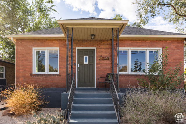 1059 W 400 N, Salt Lake City UT 84116
