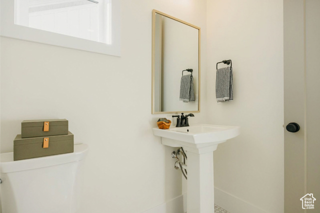 Photo 28 for MLS #2103603 at 1839 W Chaco Cir #106