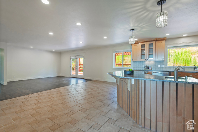 Photo 9 for MLS #2103610 at 932 N Northridge