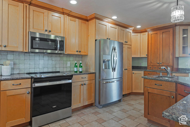 Photo 14 for MLS #2103610 at 932 N Northridge