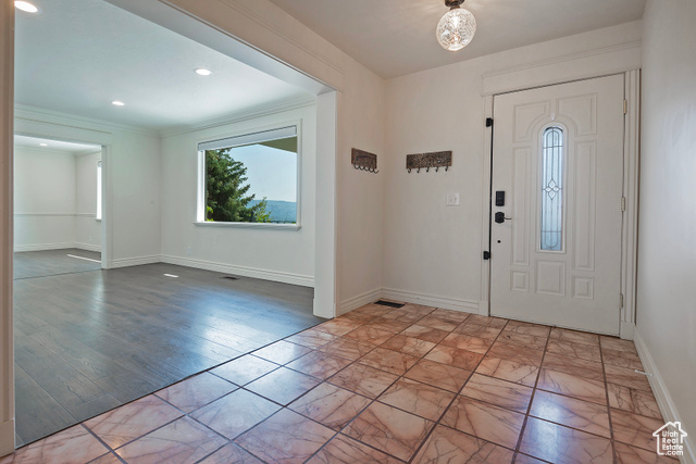 Photo 21 for MLS #2103610 at 932 N Northridge