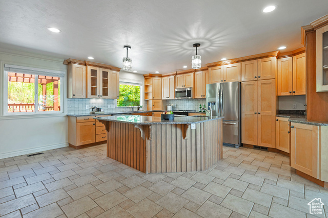 Photo 11 for MLS #2103610 at 932 N Northridge