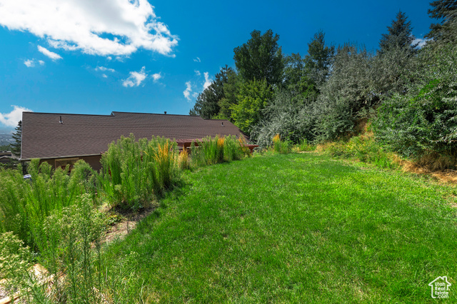 Photo 6 for MLS #2103610 at 932 N Northridge