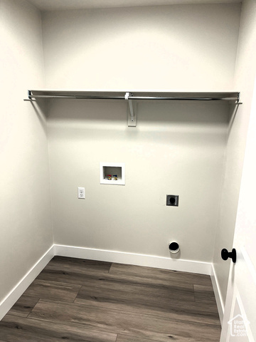 Photo 8 for MLS #2103618 at 1226 N Berra Blvd