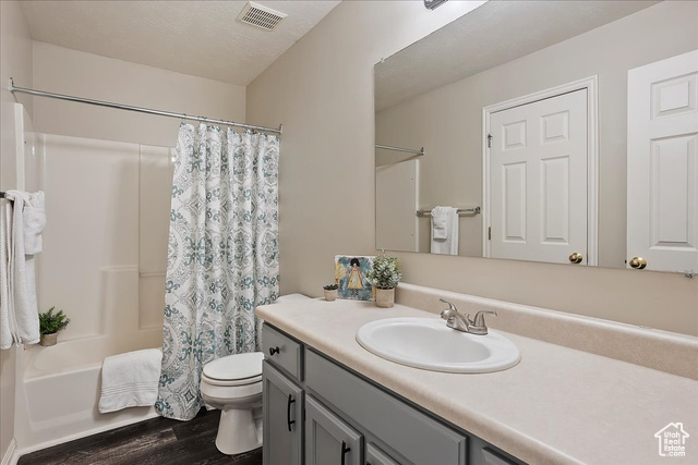 Photo 17 for MLS #2103642 at 699 N Grammercy Ave