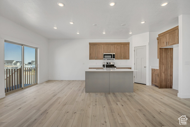 Photo 11 for MLS #2103653 at 328 S Osborne Ct #809