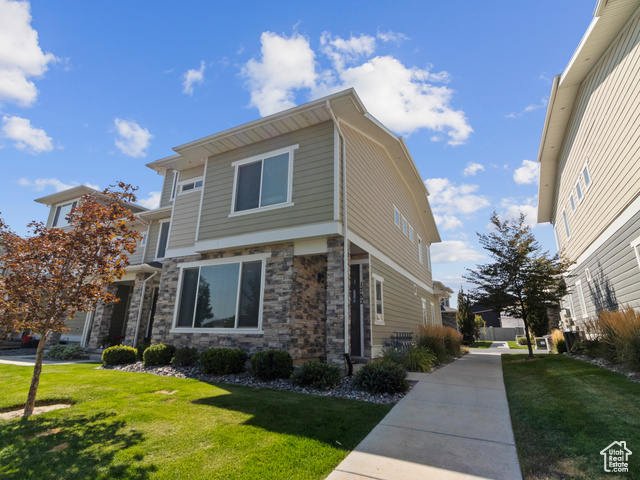 1782 W IKAROS LN, South Jordan UT 84095