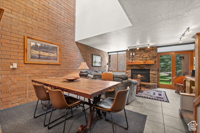 Photo 5 for MLS #2103666 at 1792 Captain Molly Dr #298