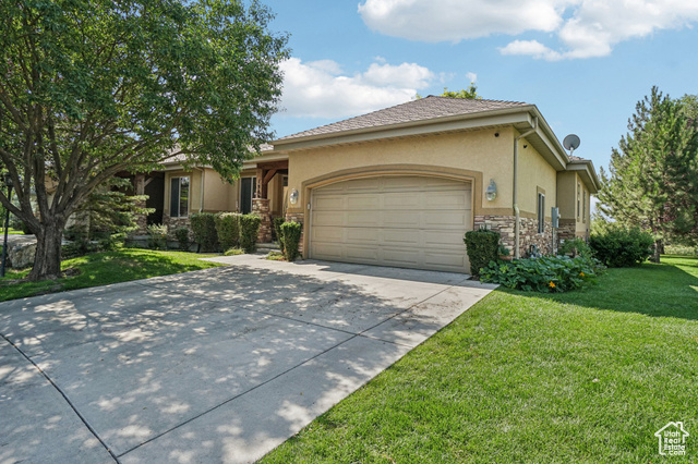 Photo 2 for MLS #2103673 at 1909 W Golden Pond Way