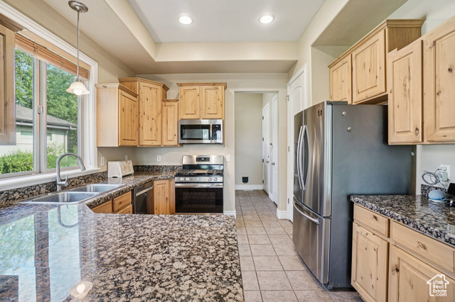 Photo 15 for MLS #2103673 at 1909 W Golden Pond Way