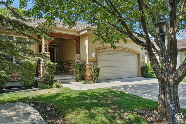 Photo 3 for MLS #2103673 at 1909 W Golden Pond Way
