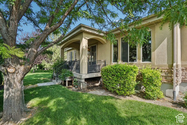Photo 38 for MLS #2103673 at 1909 W Golden Pond Way