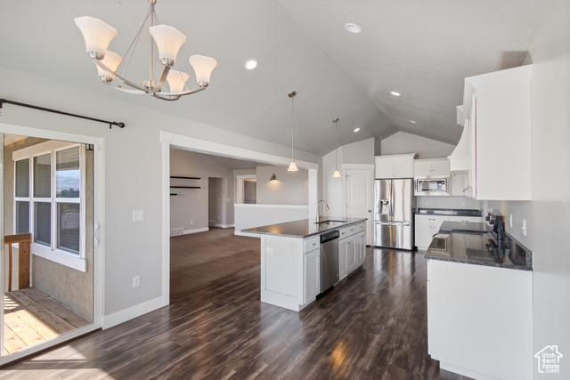 Photo 10 for MLS #2103676 at 583 Sunset Dr