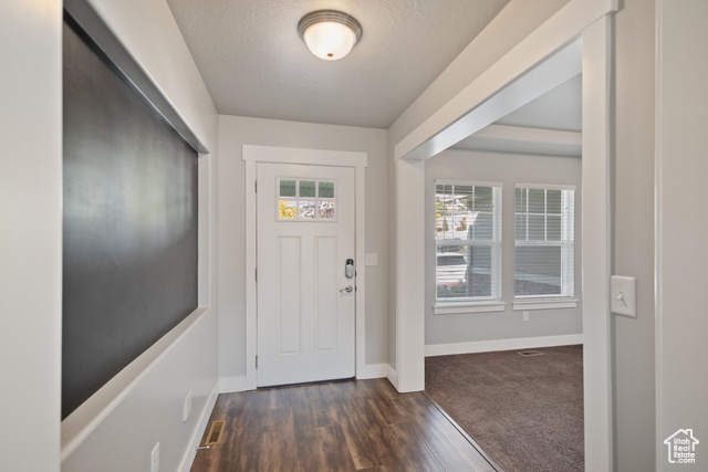 Photo 4 for MLS #2103676 at 583 Sunset Dr