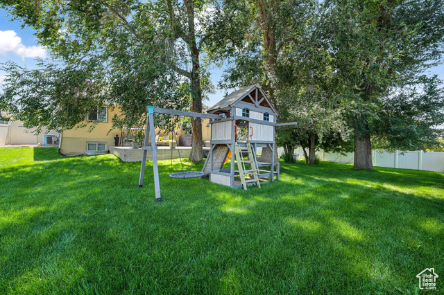 Photo 4 for MLS #2103679 at 435 E 600 North